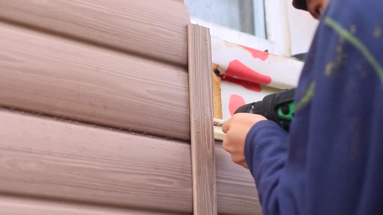 How To Choose The Right Materials for Your Siding Installation in 'Falls City, NE